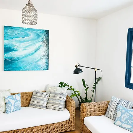 Surfers Retreat (Adults Only)-2